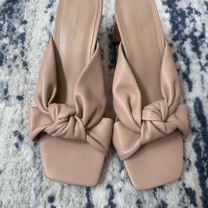 Banana republic low leather mule